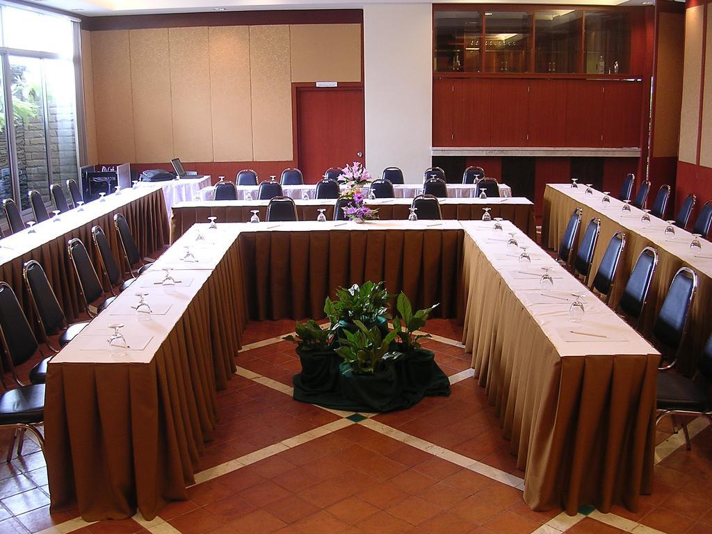 Hatyai Golden Crown Hotel Hat Yai Εξωτερικό φωτογραφία